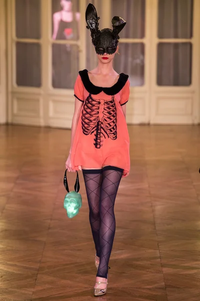 Look 26